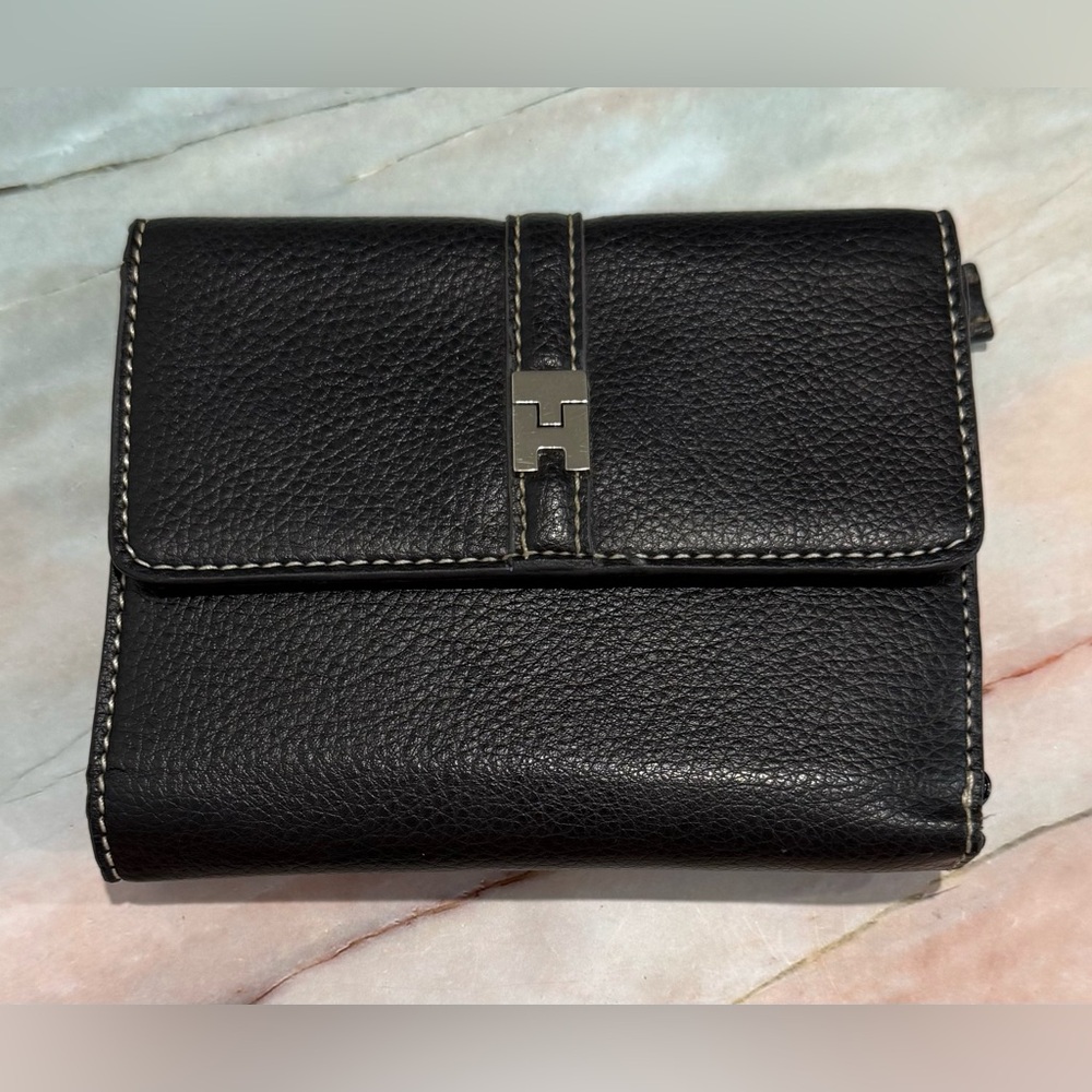 Tommy Hilfiger leather tri-fold wallet. EUC, black